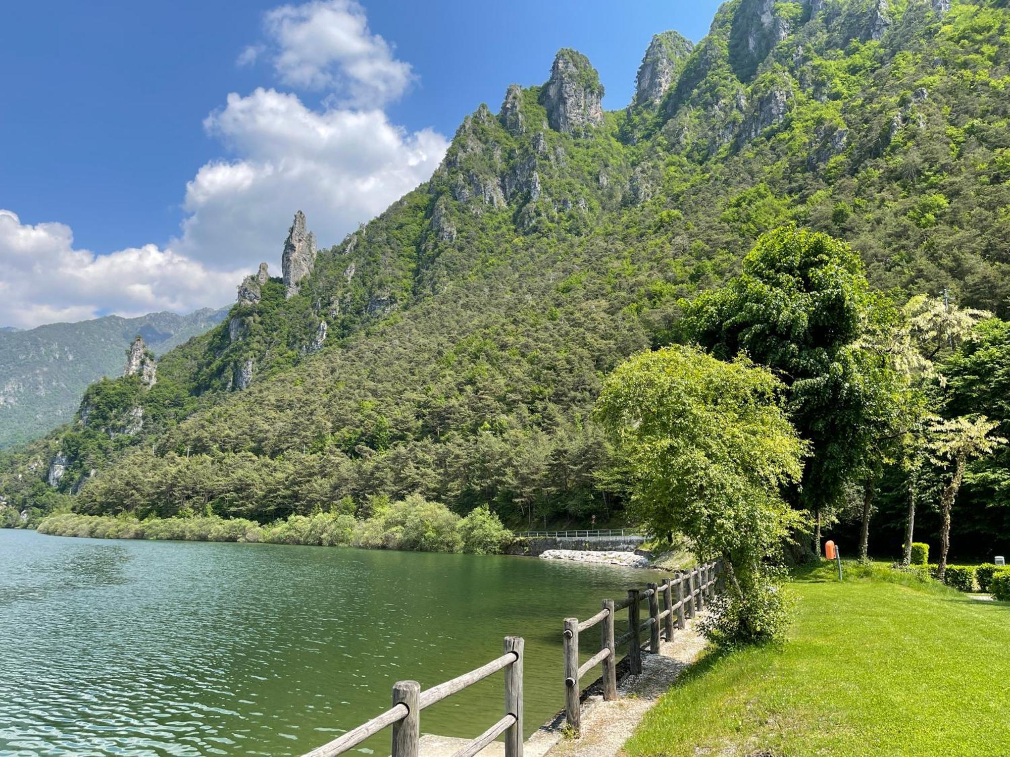 Sportcamping & Glamping Resort Rio Vantone Crone ภายนอก รูปภาพ
